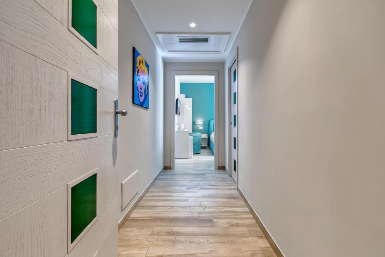 Tiffany Suites Sorrento Exterior foto